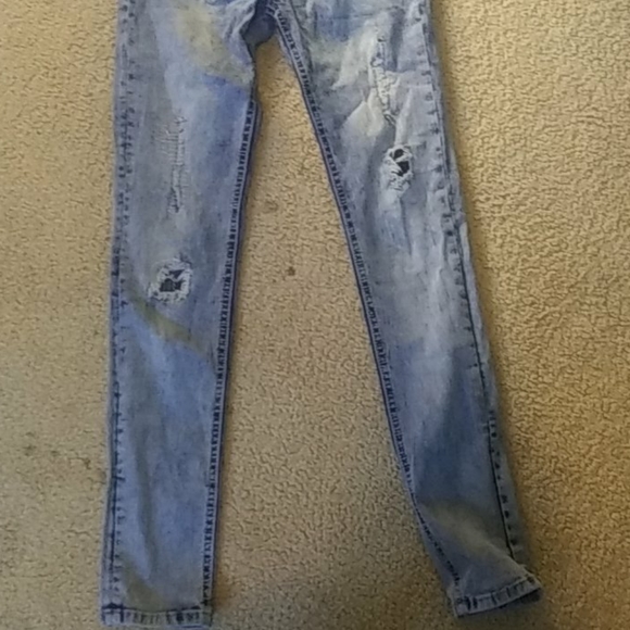 Jeans - Picture 2 of 3